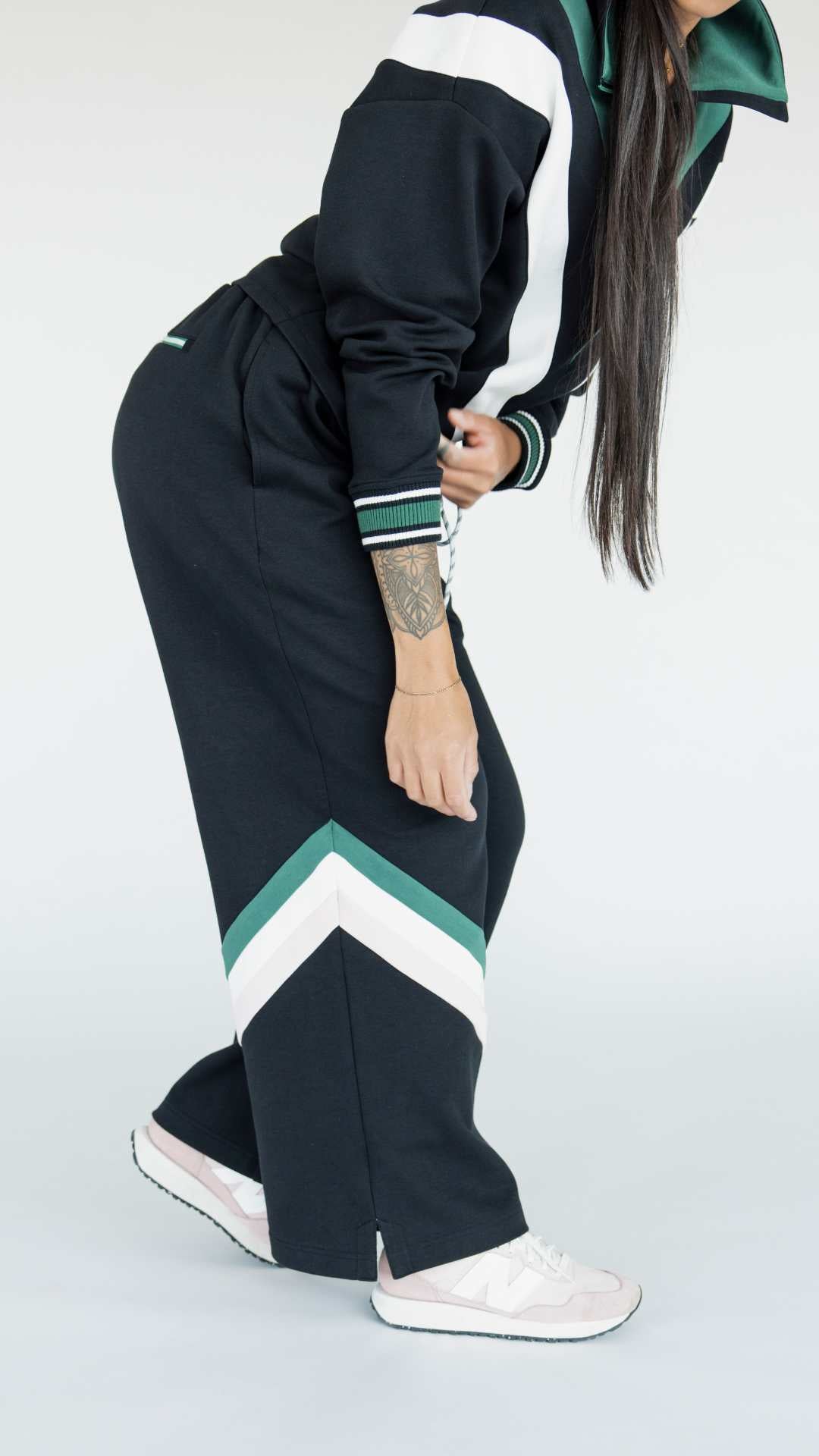 Suie Sweatpant - Black