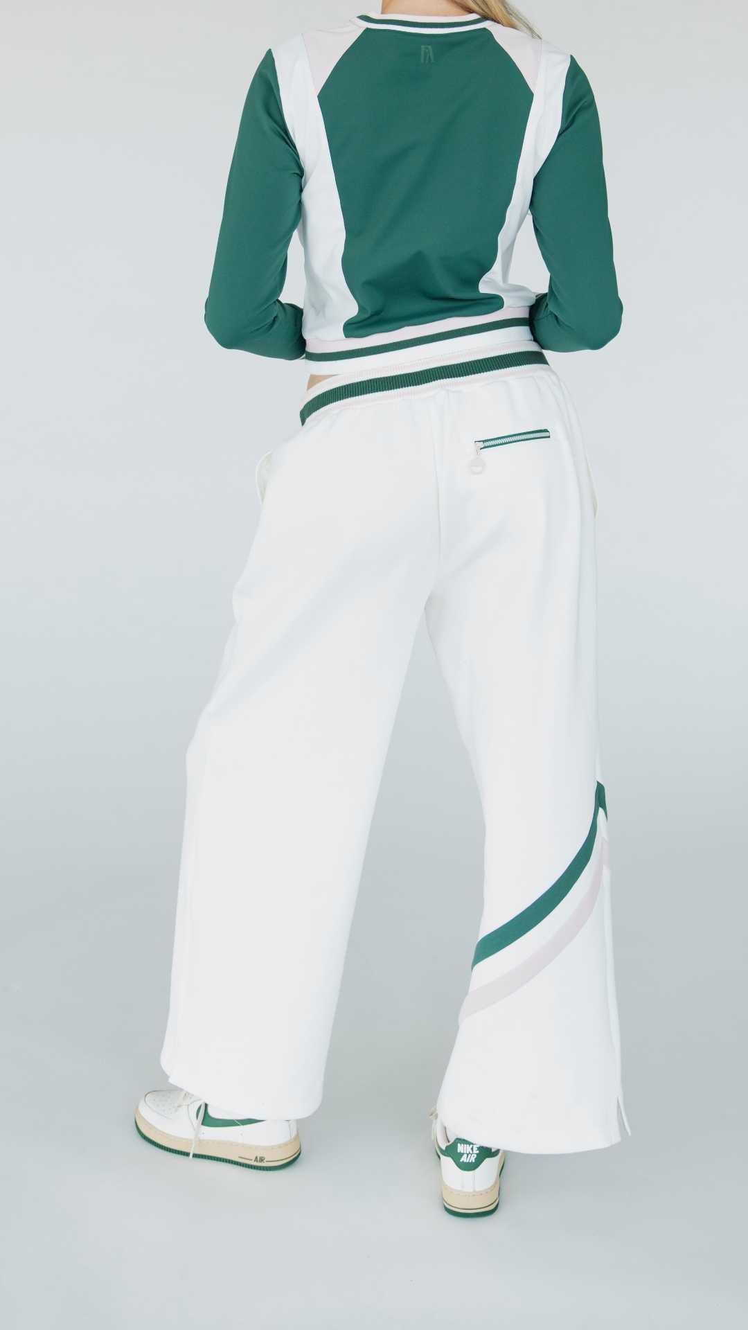 Suie Sweatpant - White