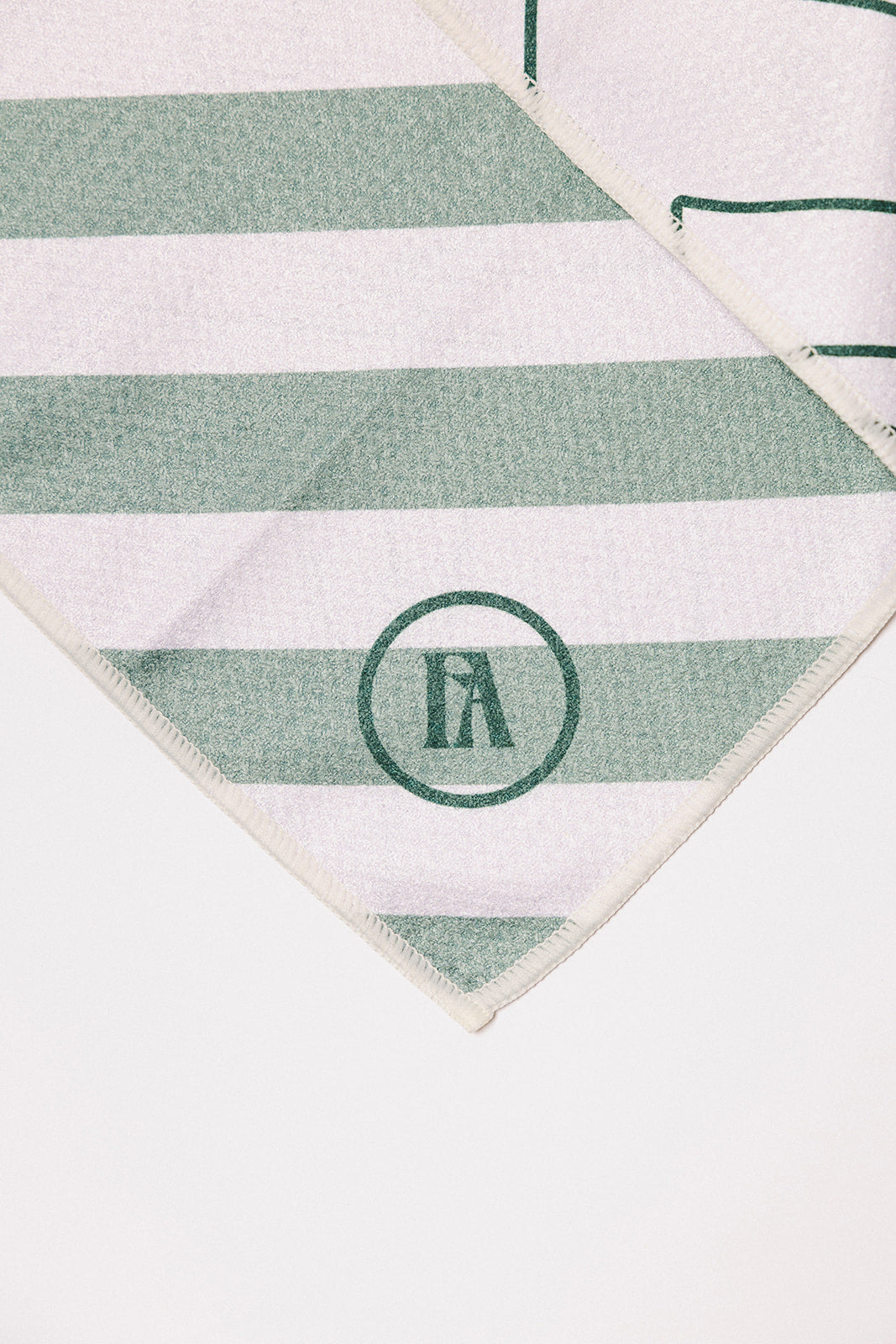 Magnet Golf Towel - Sea Stripes/Scattered