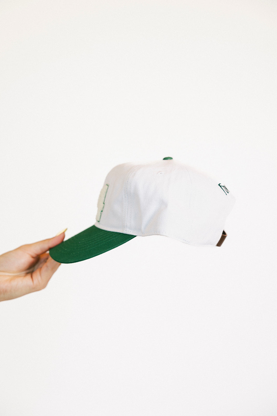 Weirsy Hat - White