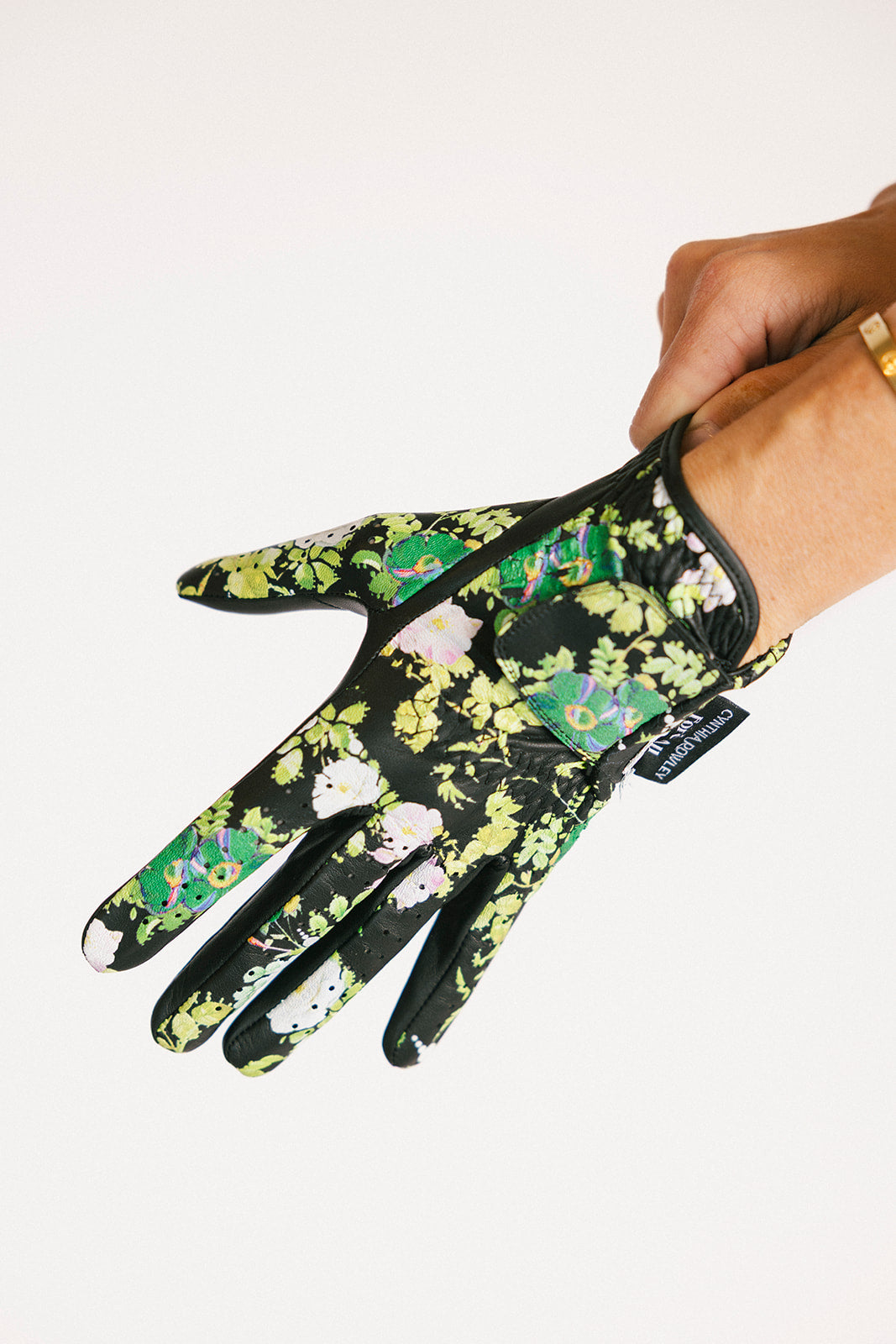 Cr X Fa Golf Glove - Black Floral